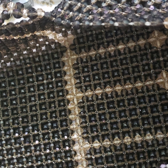 A evening bag - Picture 8 of 8